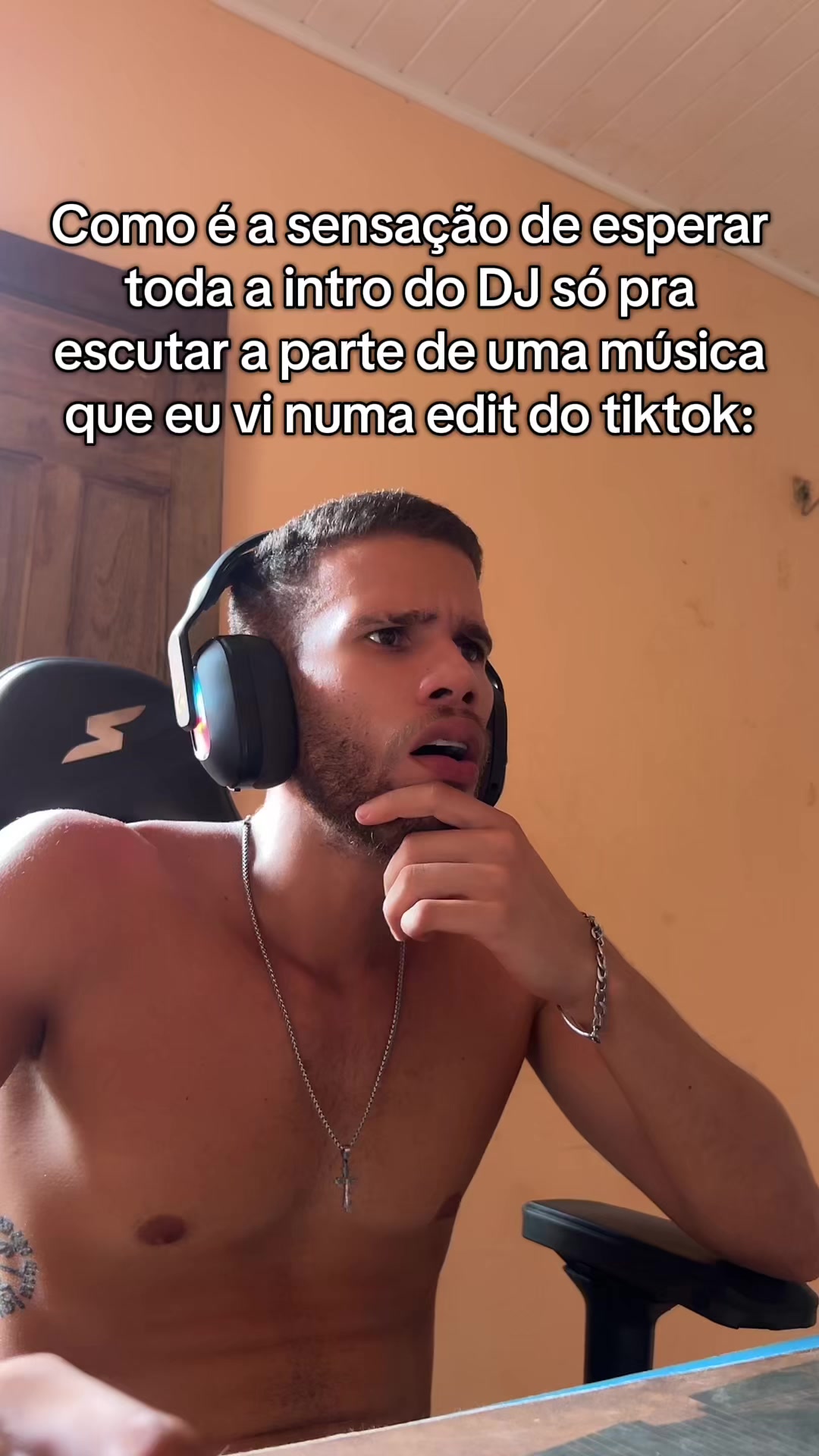 @Vitor Macario