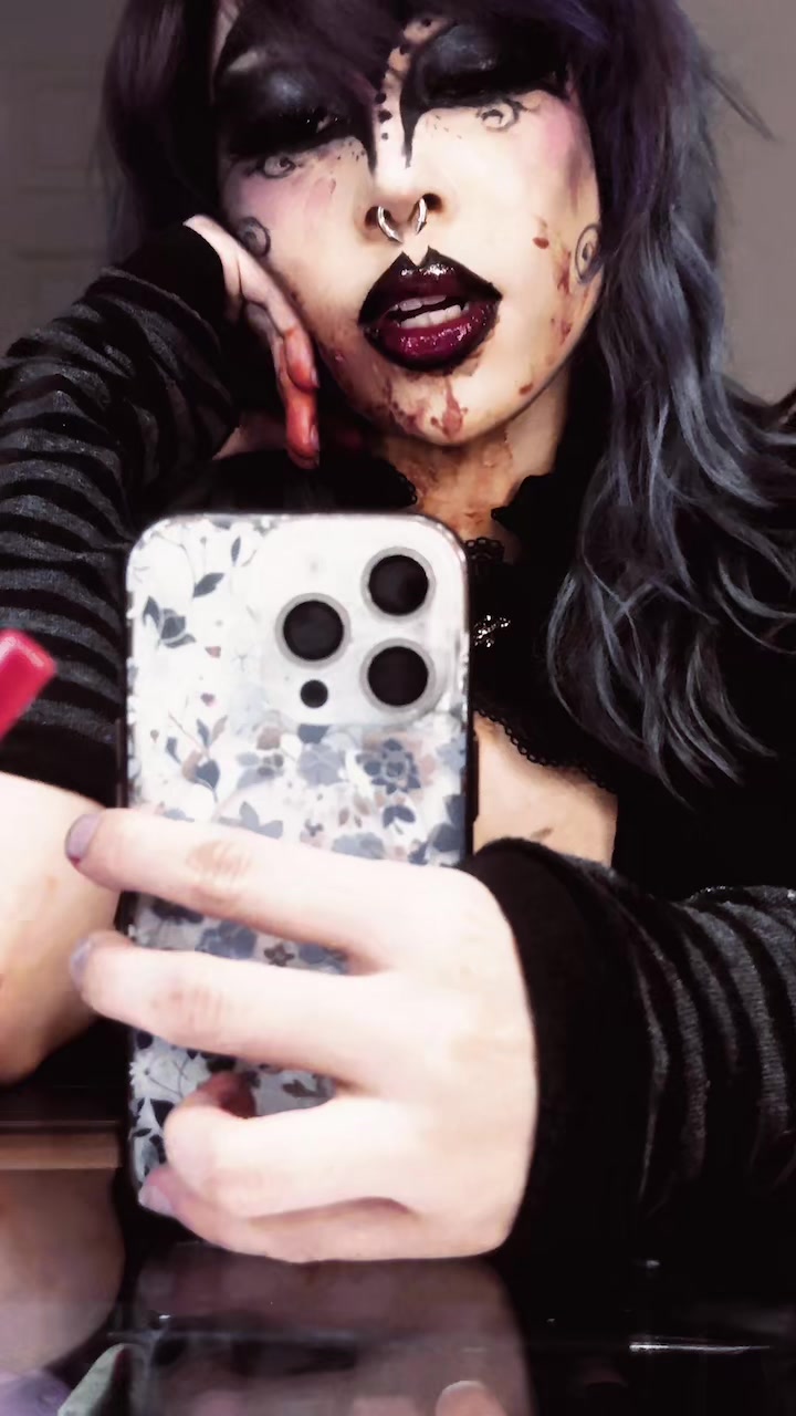 @vampiricbunny_