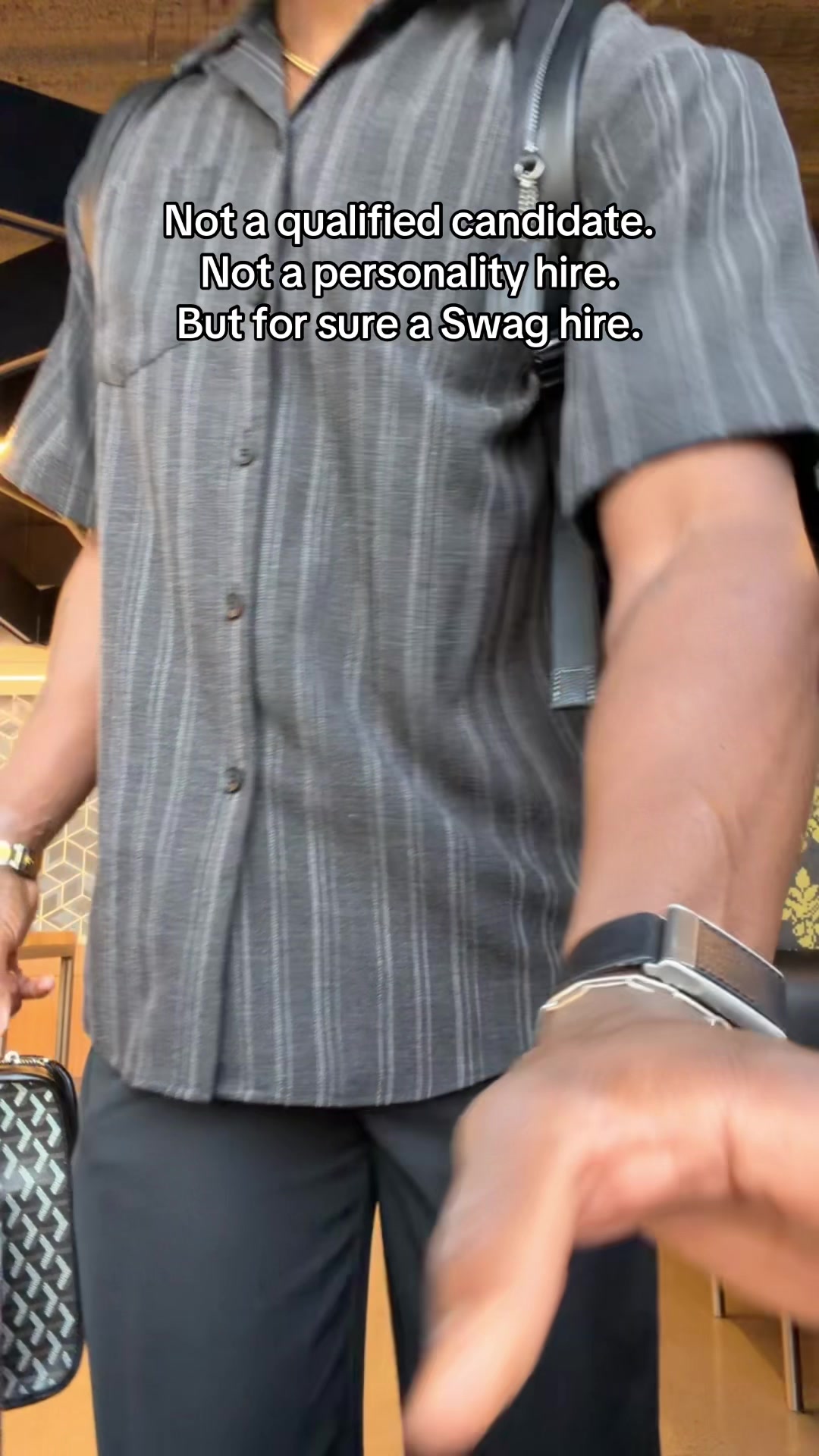 @uɐǝſ ˙ʇS ʎǝssǝſ