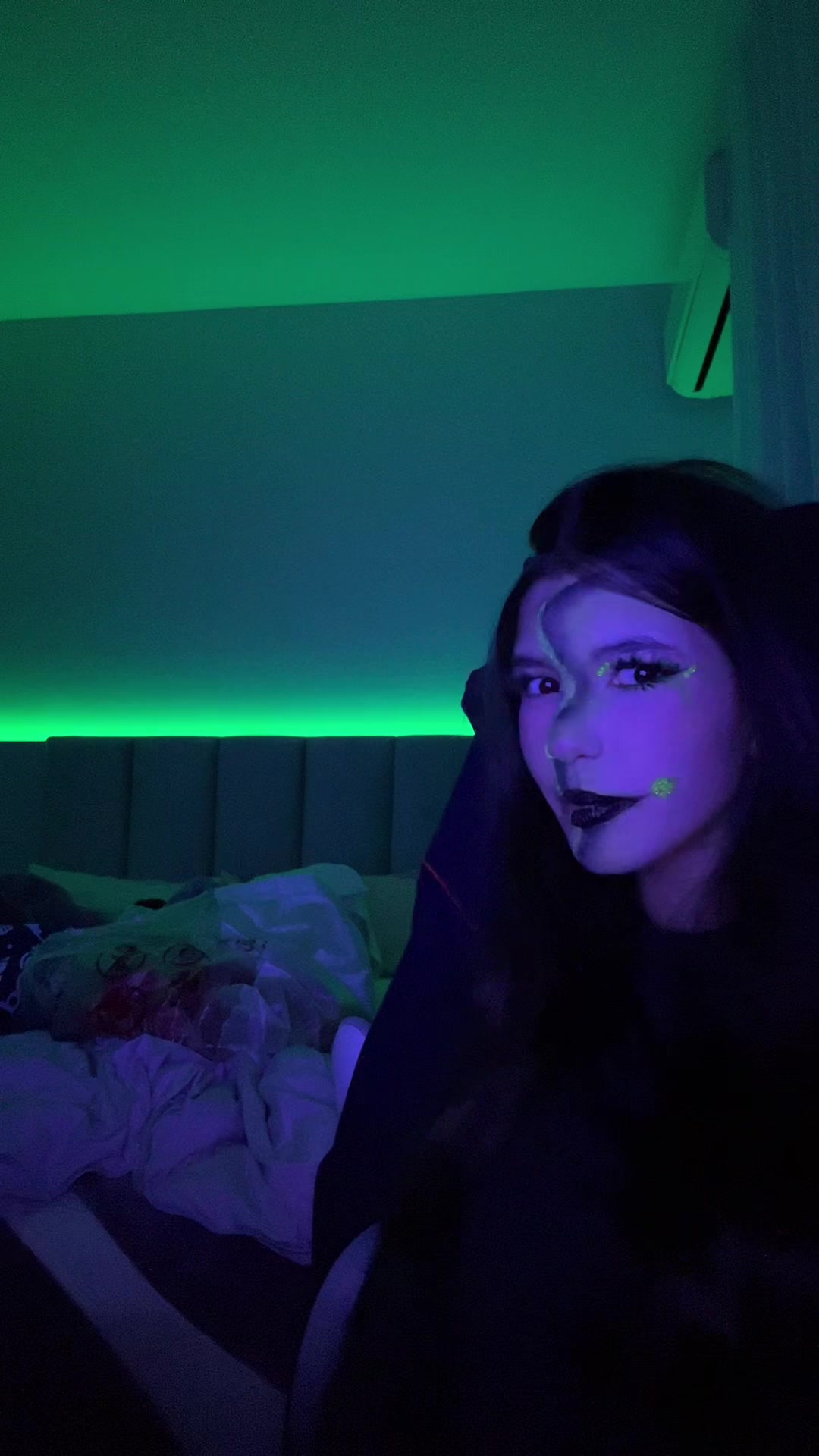 @gabisahks