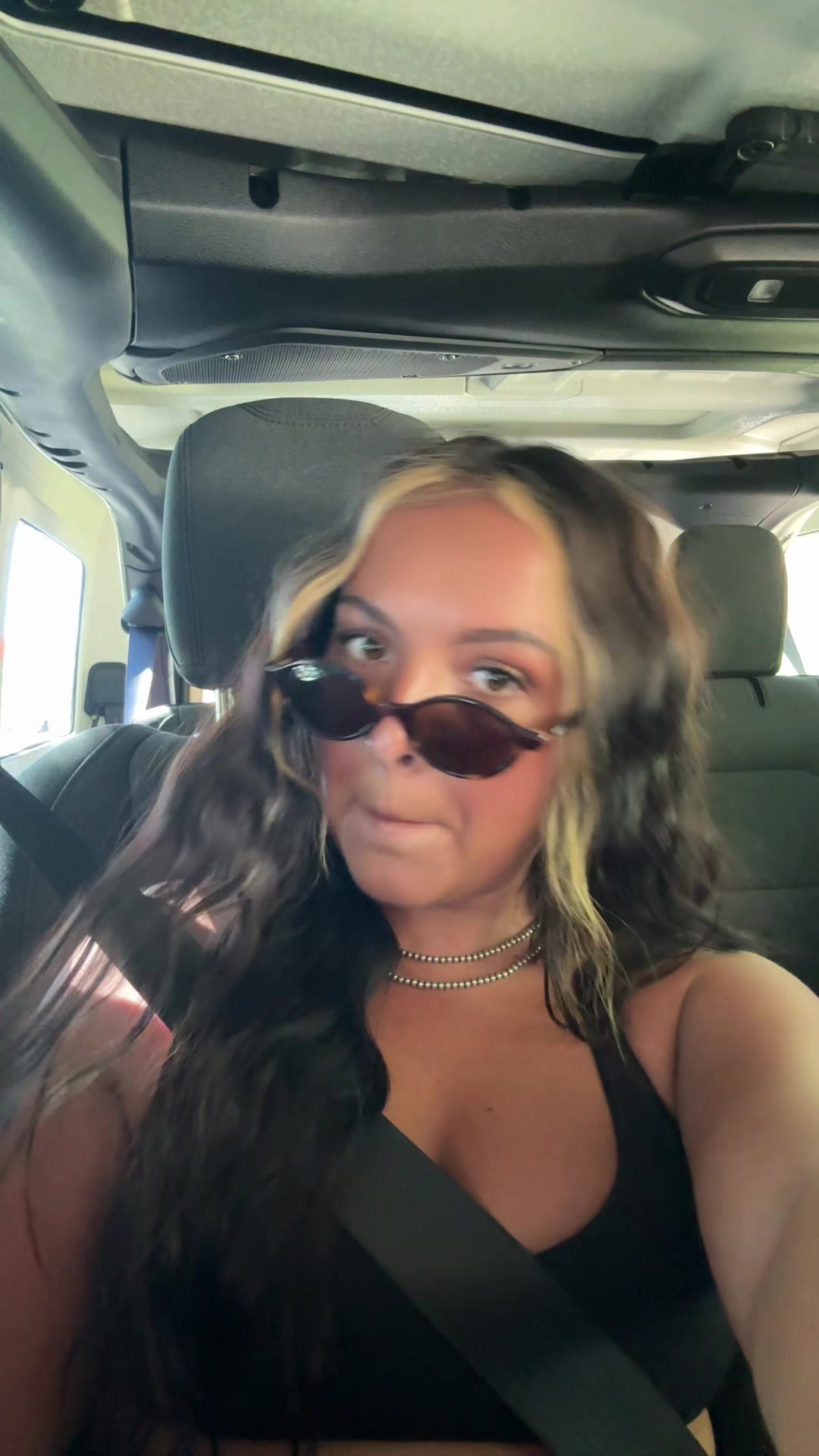 @pikivids_