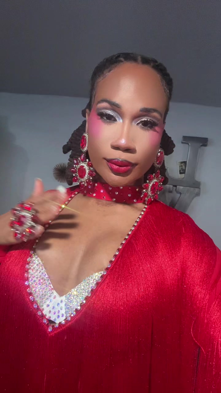 @tyraglossier