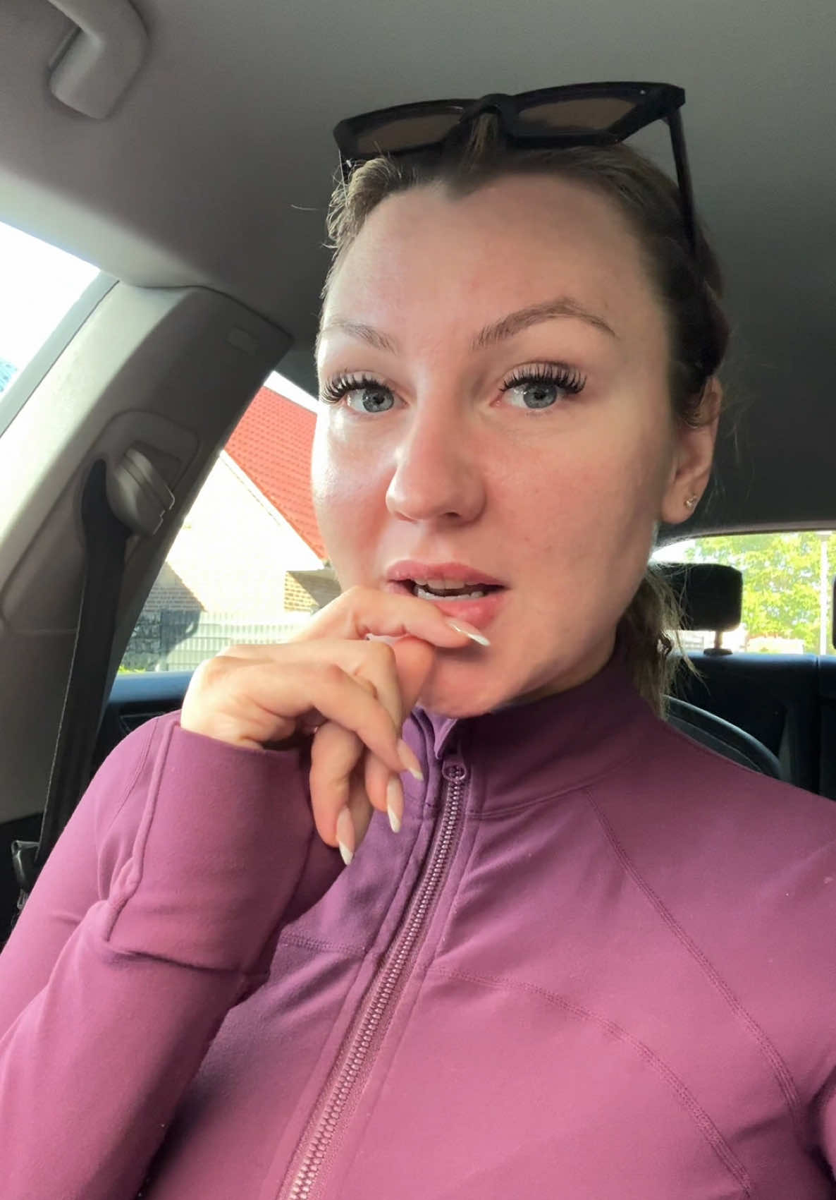 @kristinathrills