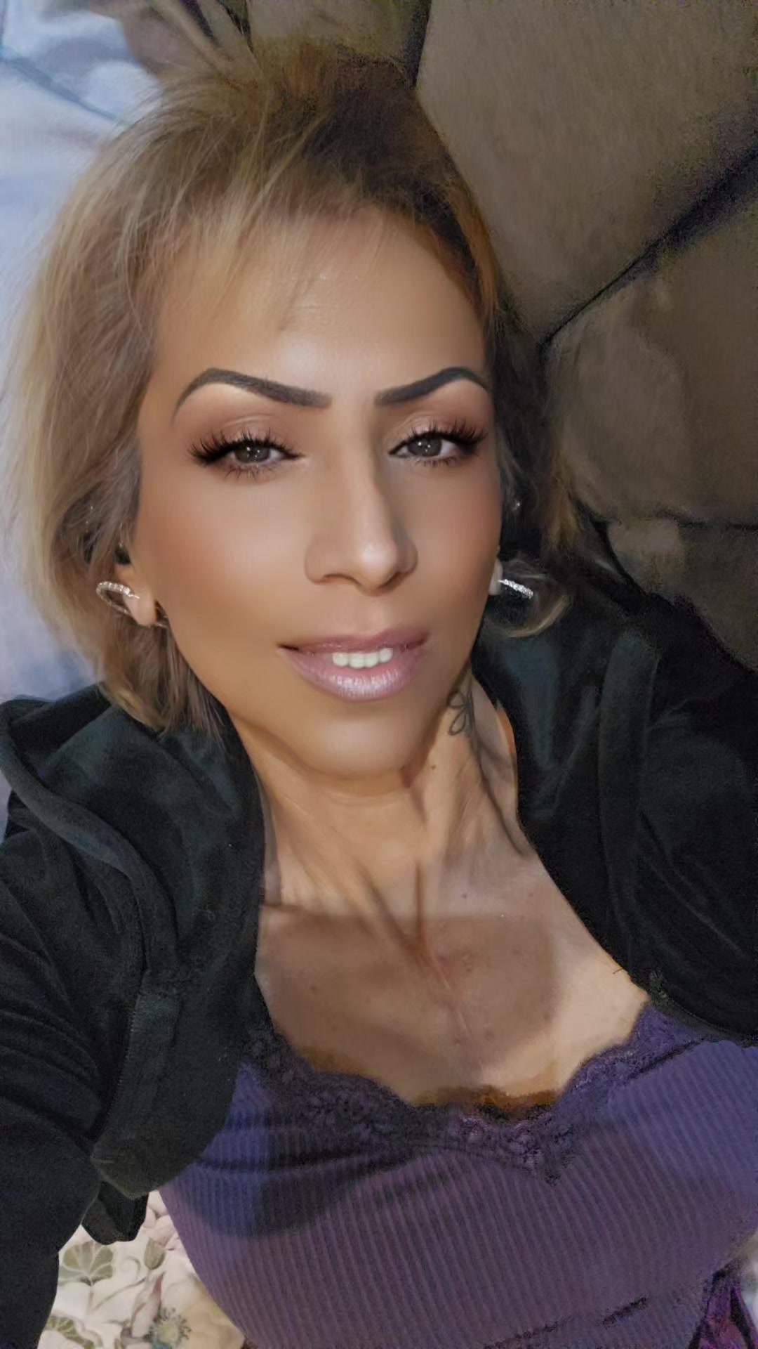 @Dee