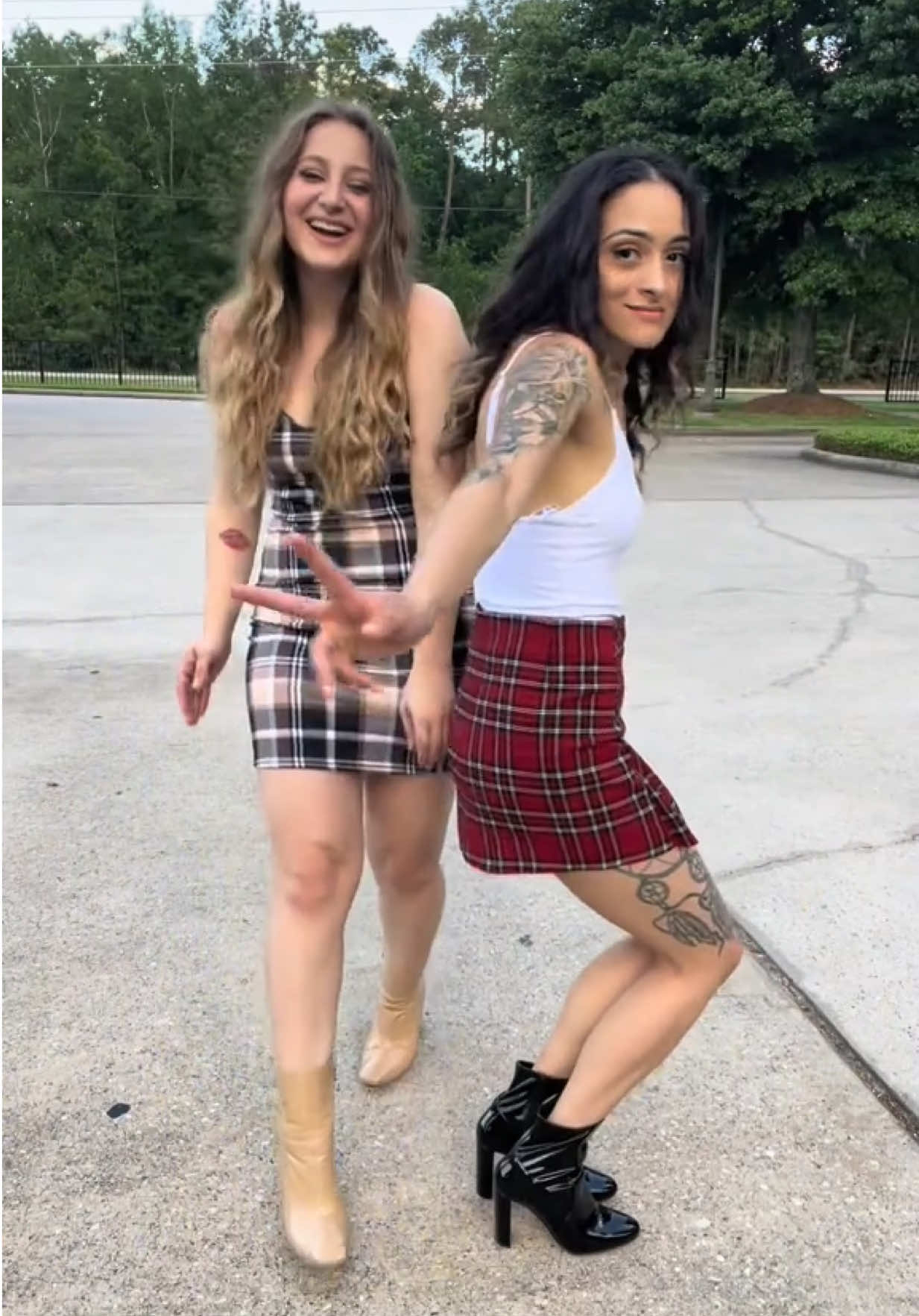 @urfavbesties