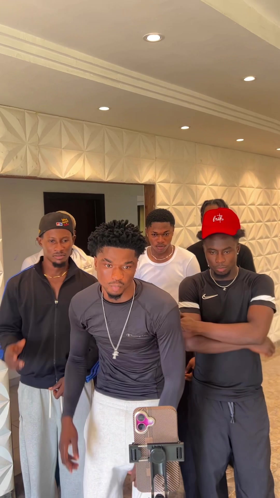 @S_f🇬🇭