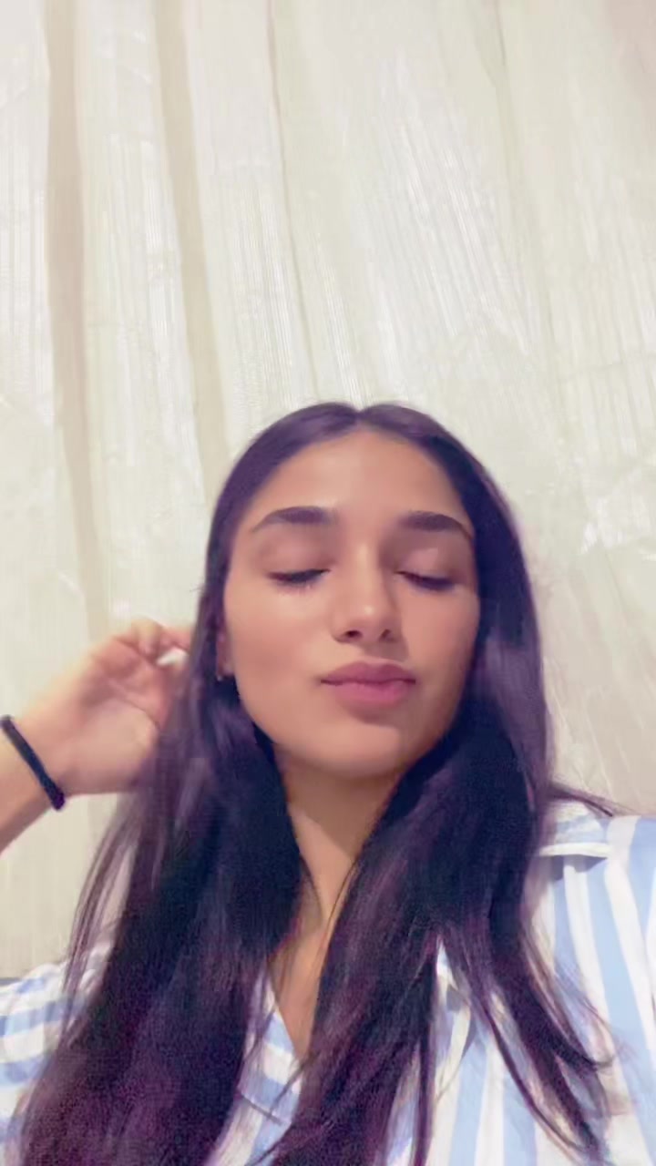 @Feryalergin