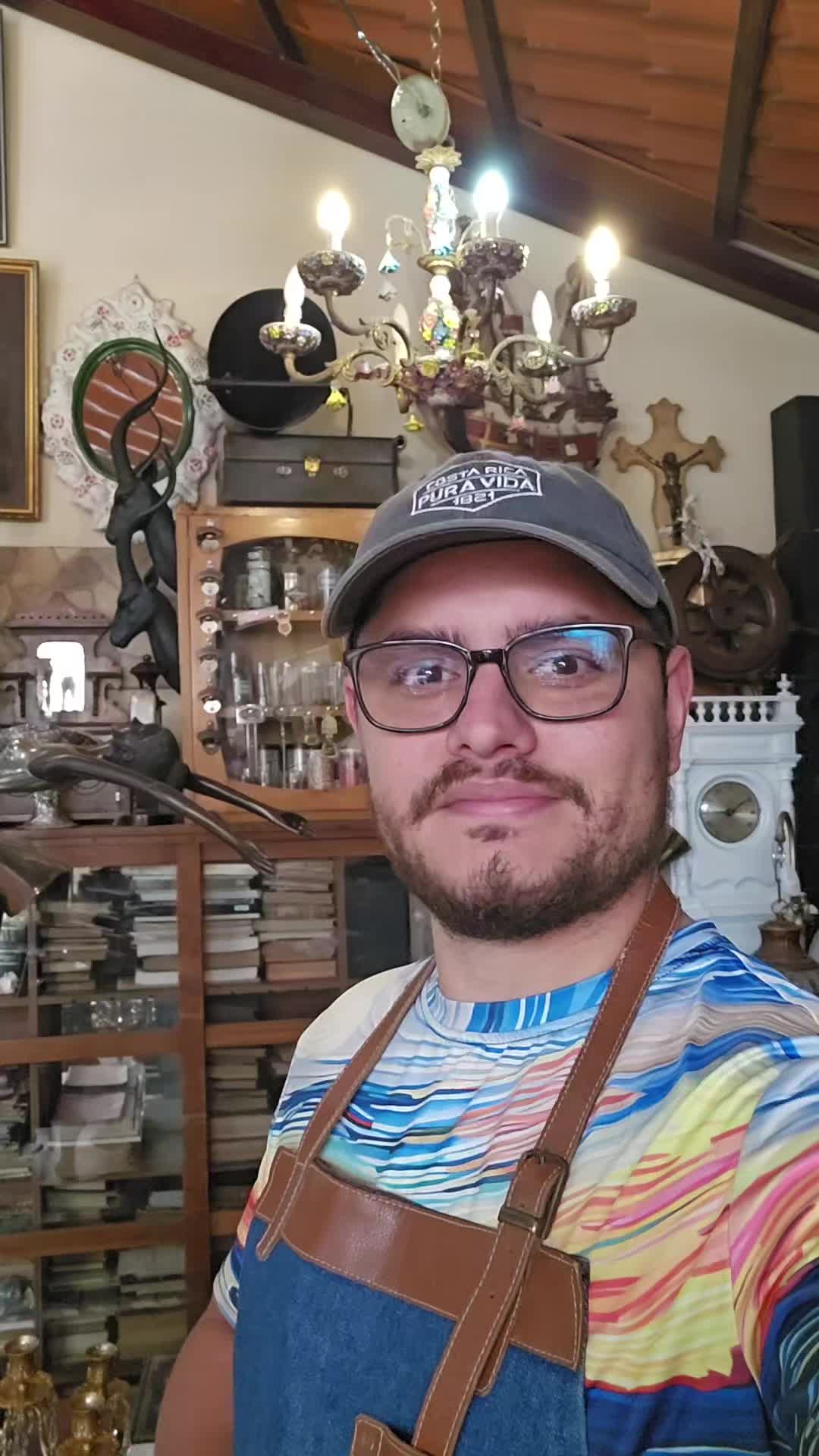 @ANTIGÜEDADES TAURO