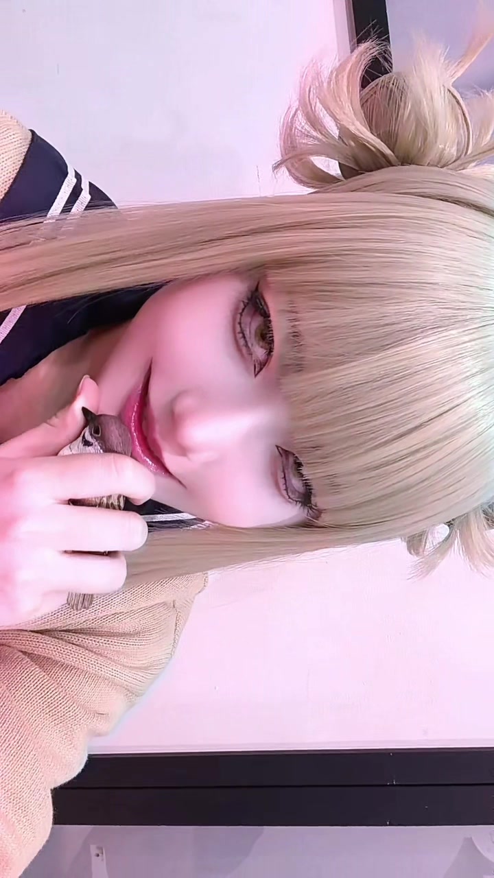 @獏モチ
