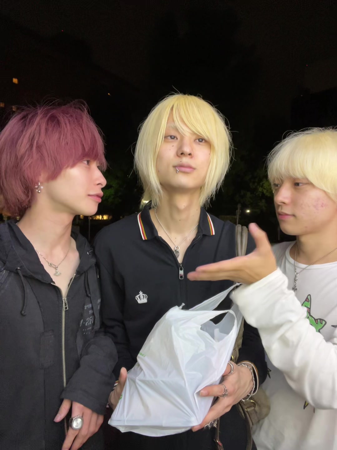 @ひかる