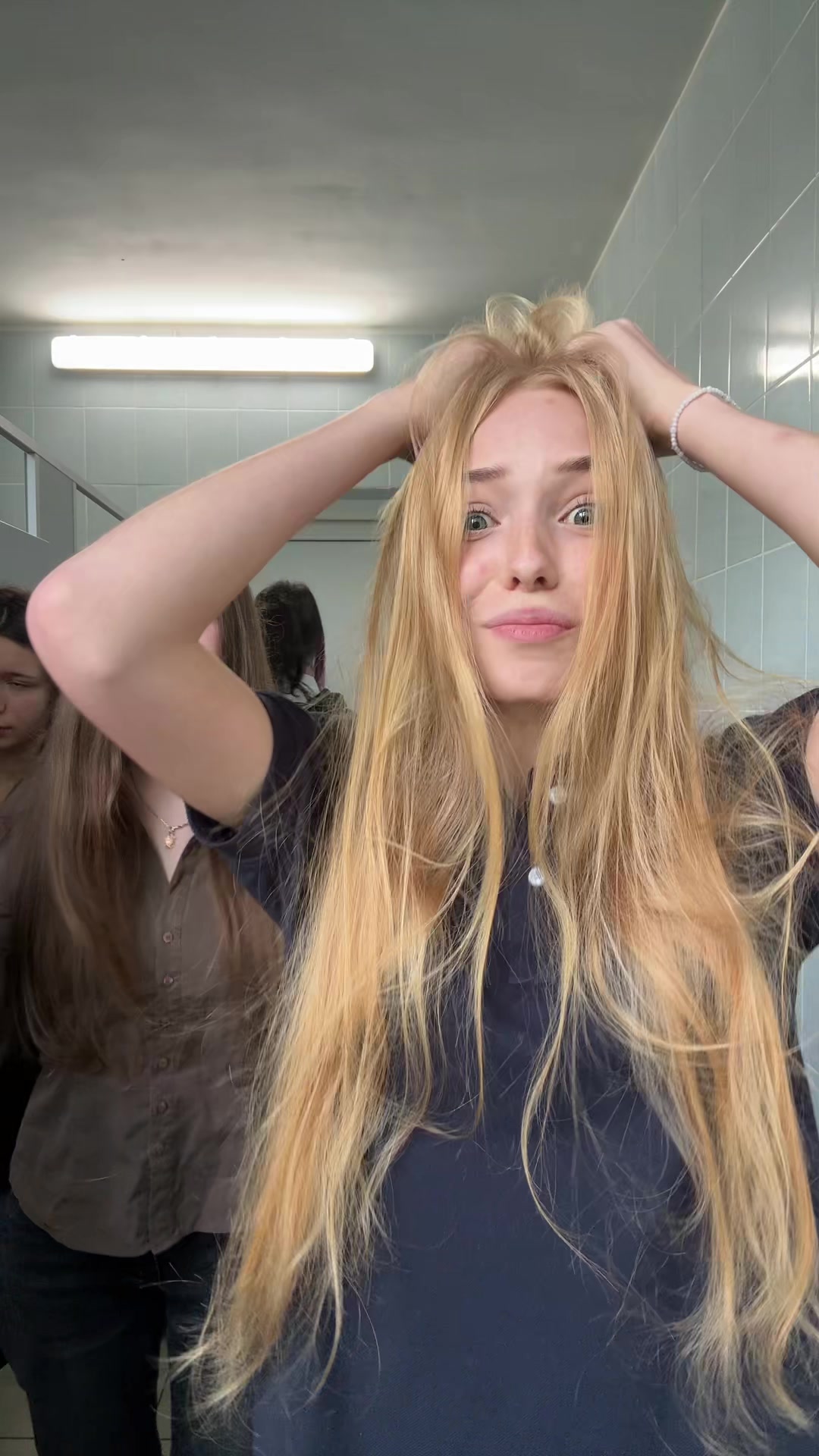 @викусик🌷