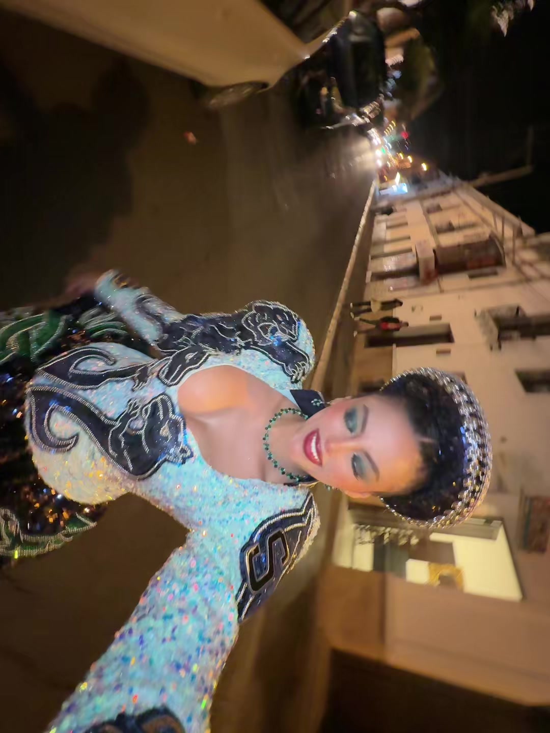 @Ara Guzmán