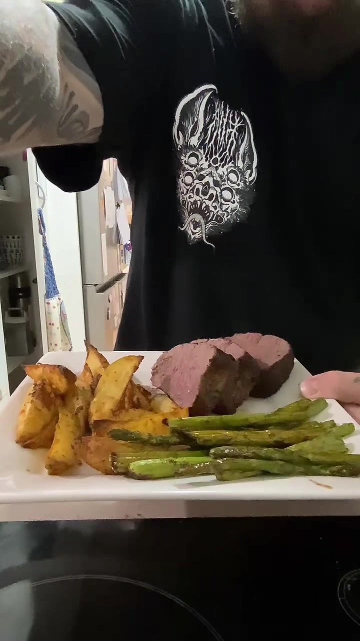 @7h3v0n