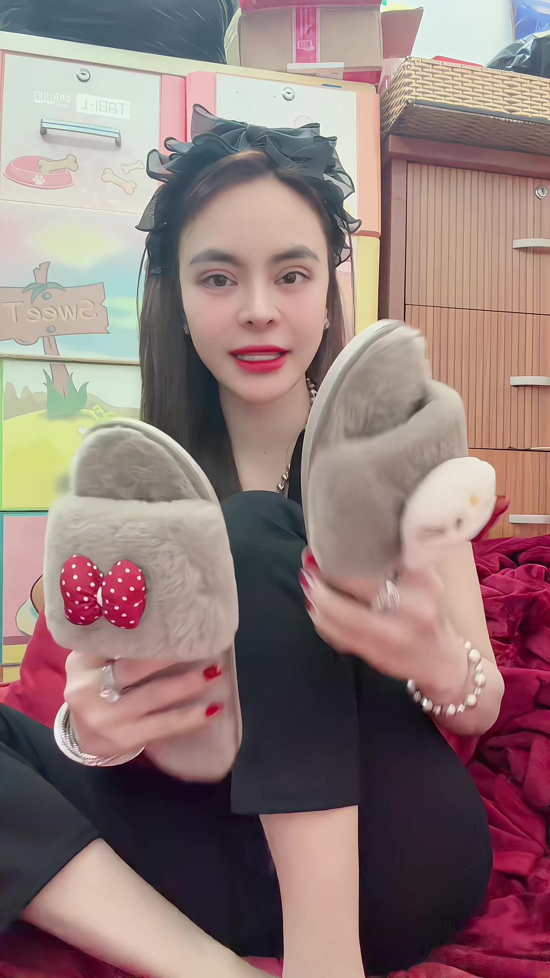 @Ngân Lai 💵