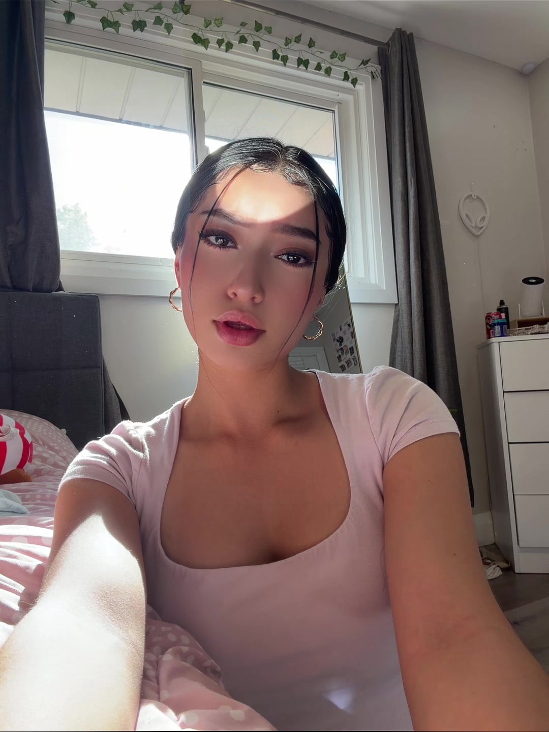 @the_camilitaa