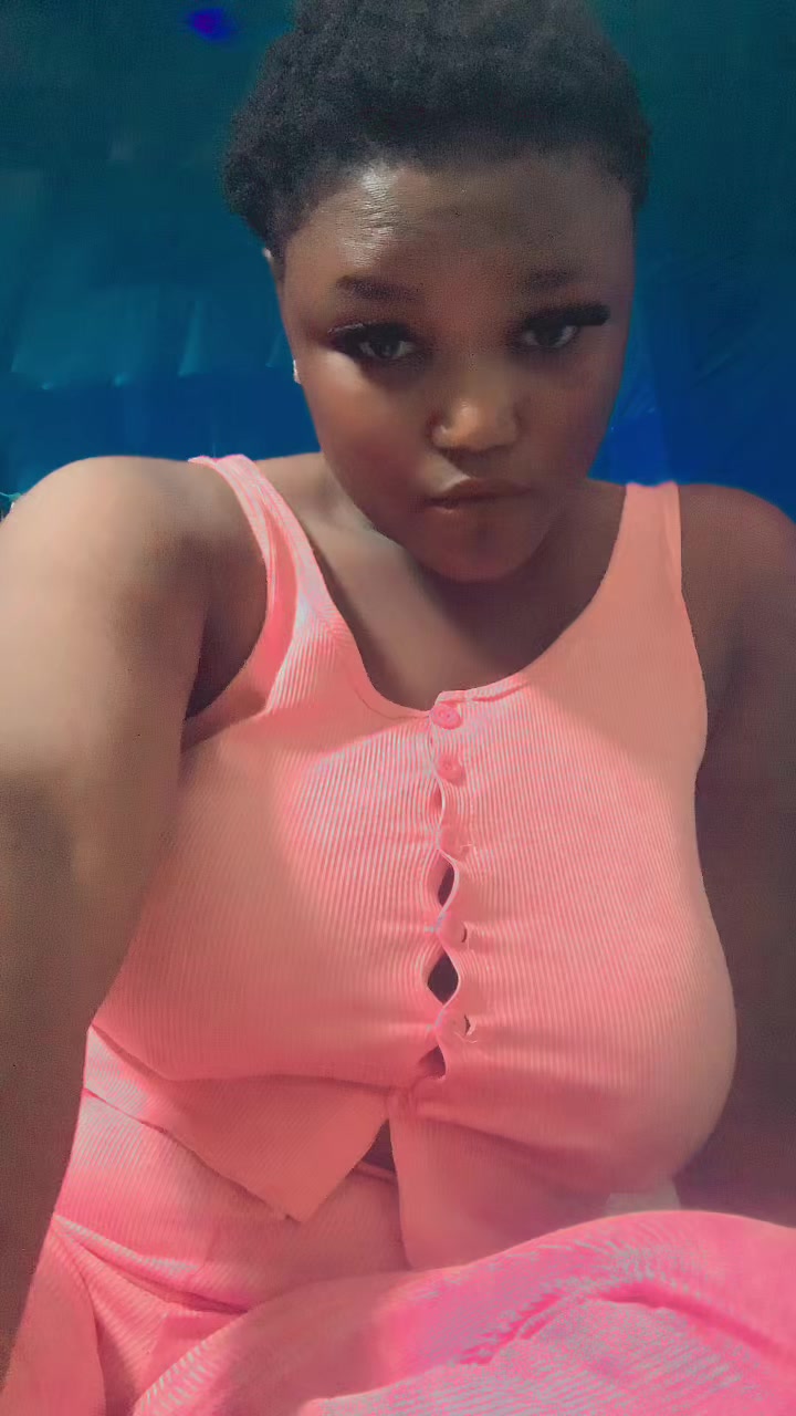 @Anikeade💕💕🥹