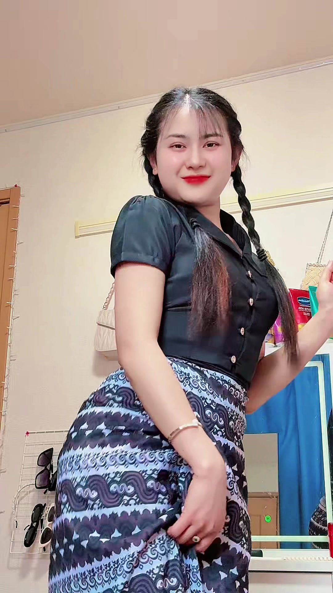 @Khin Nyein Chan🇲🇲🇯🇵