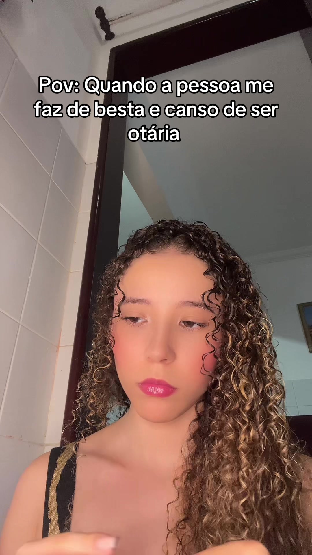 @larissathayná