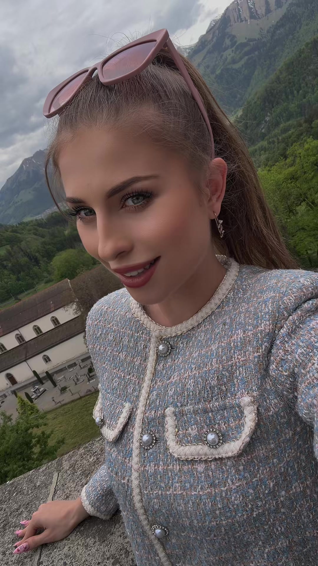 @Violetta Rai