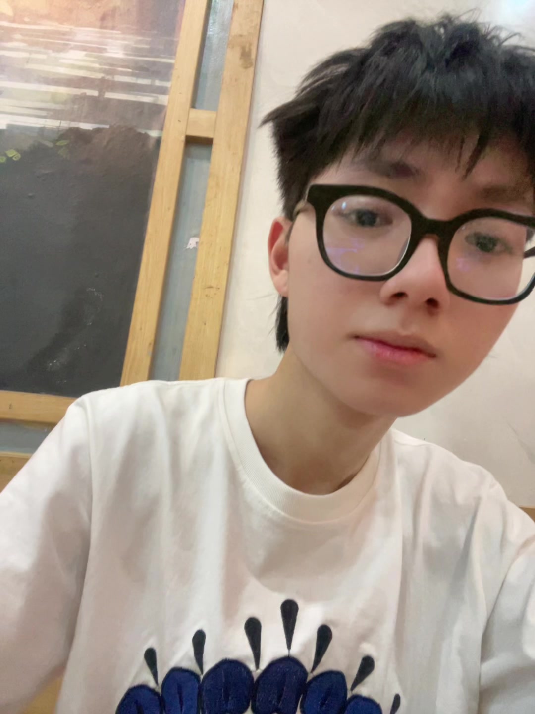 @ho&agrave;ng tử đơn c&ocirc;i