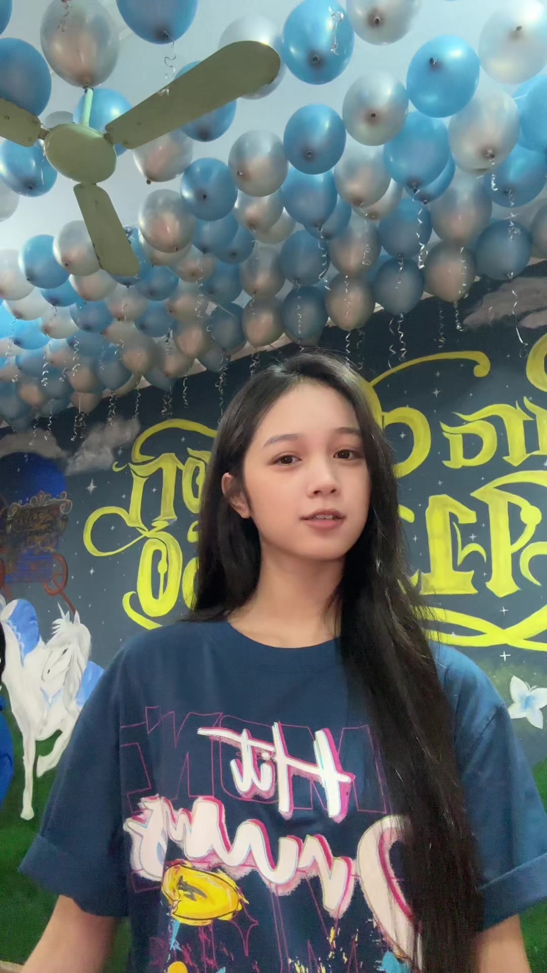 @Bống