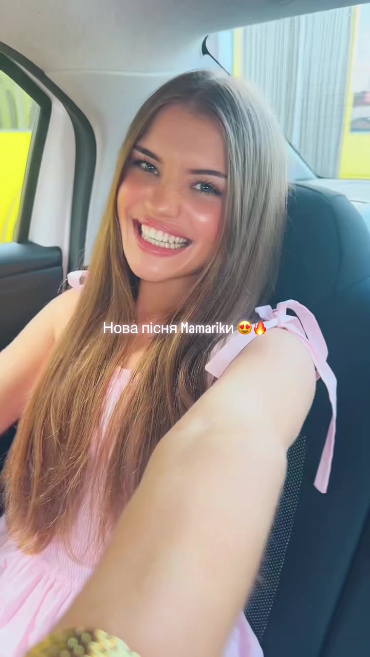 @Yuliia Hodunko