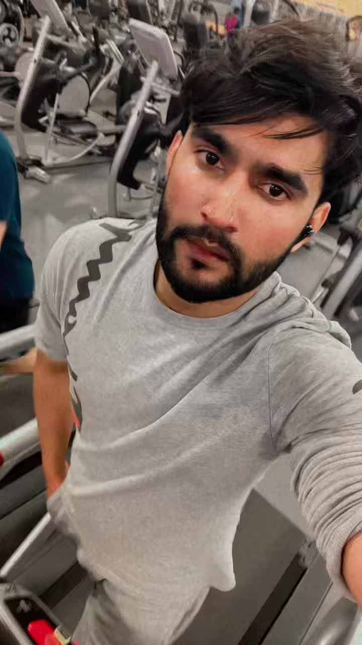 @Malik Waseem 🇵🇰🇨🇦