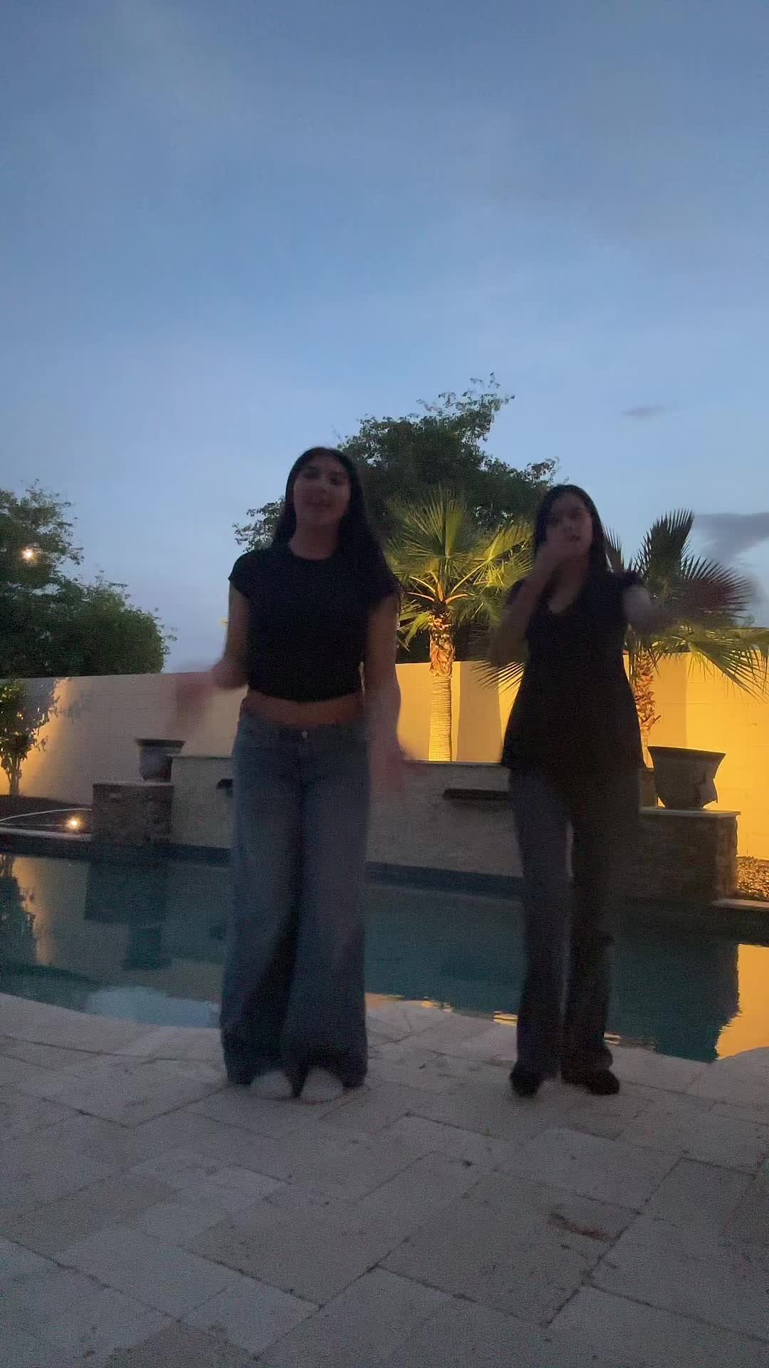 @Sophꨄ