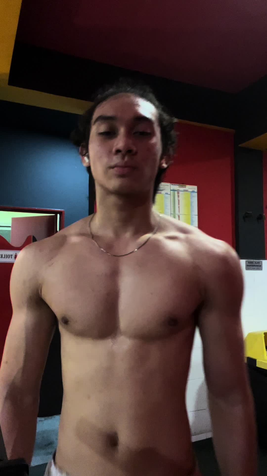 @adxm_imn