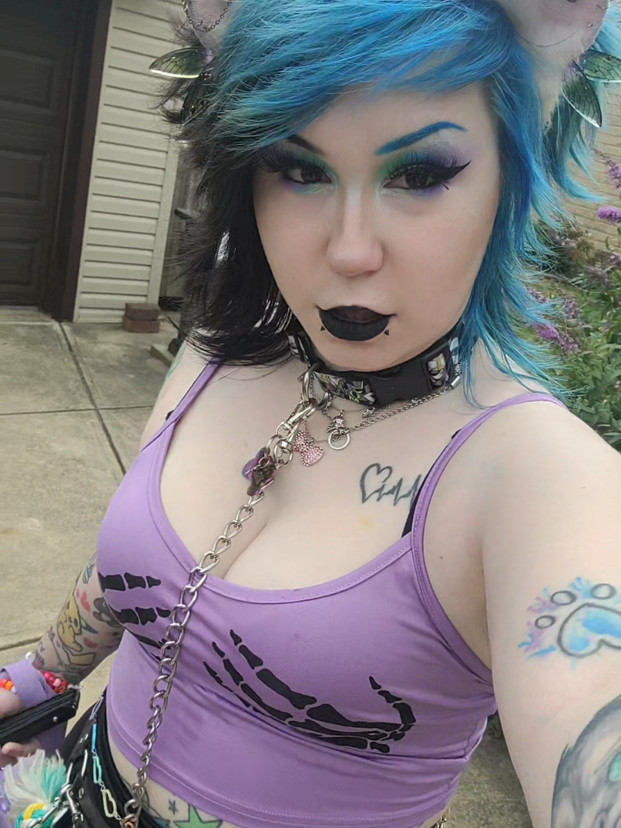 @Rainbow🏳️🌈Artist/Streamer🍃