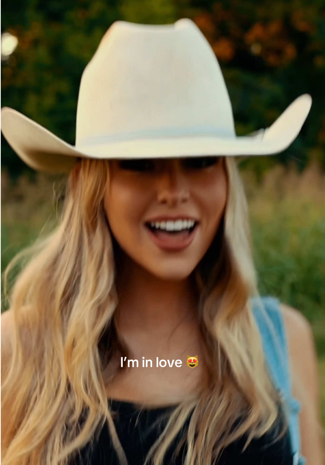 @ASHLEY WALLS