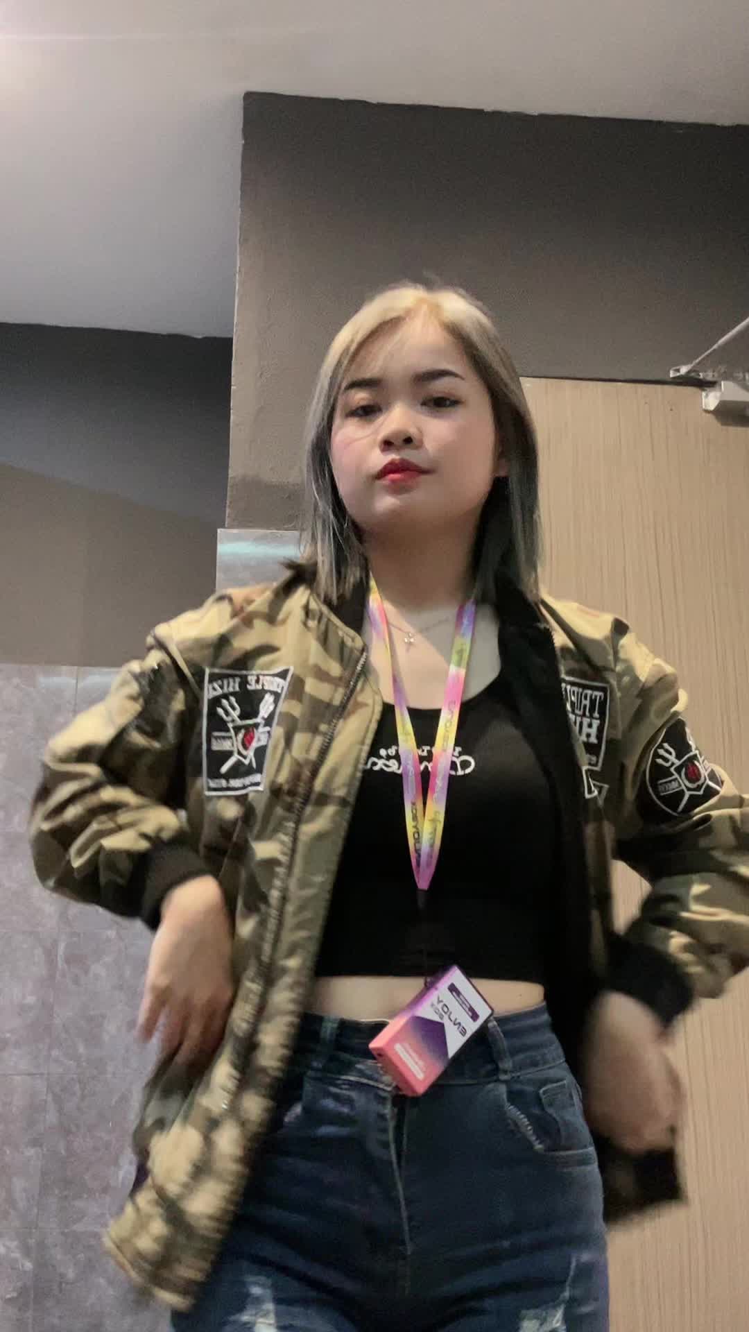 @j4neewxqzyi_