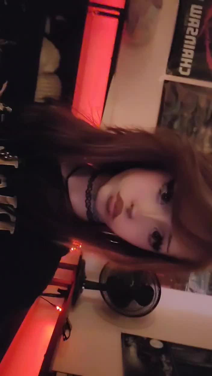 @𝒎𝒊𝒐 ☆