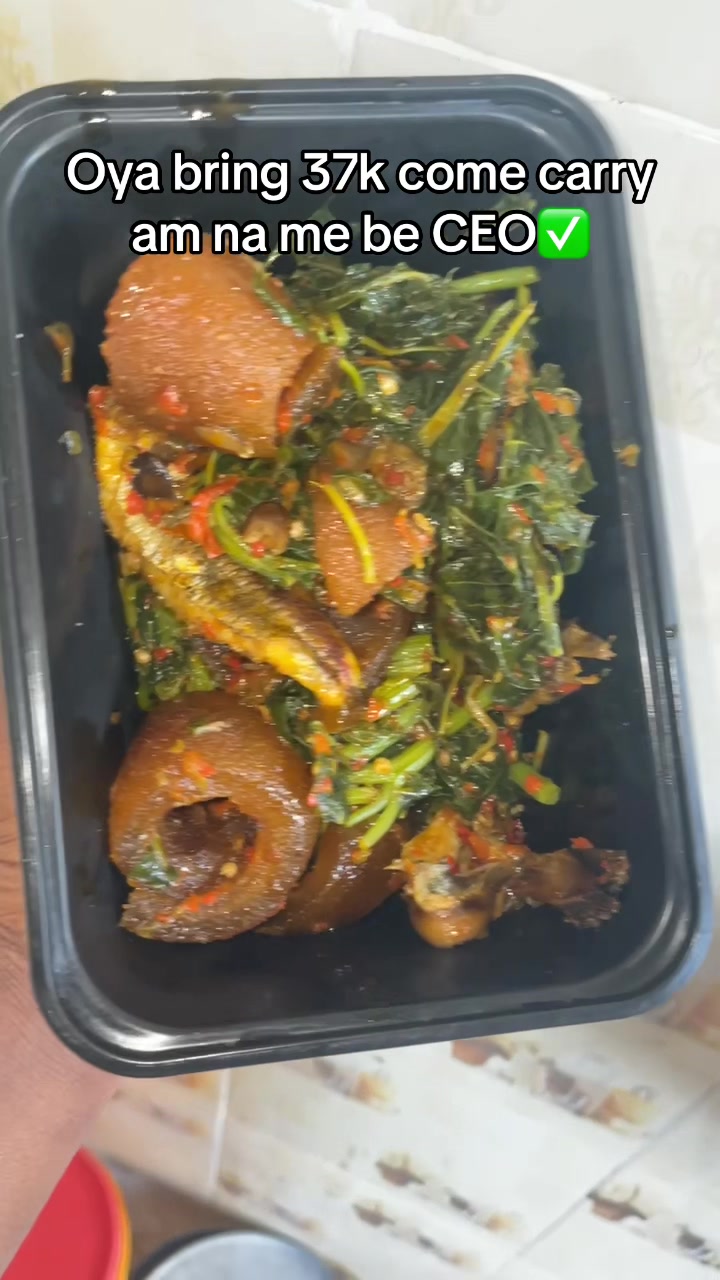 @Nurse. Lizzy’skitchen 🧃💕