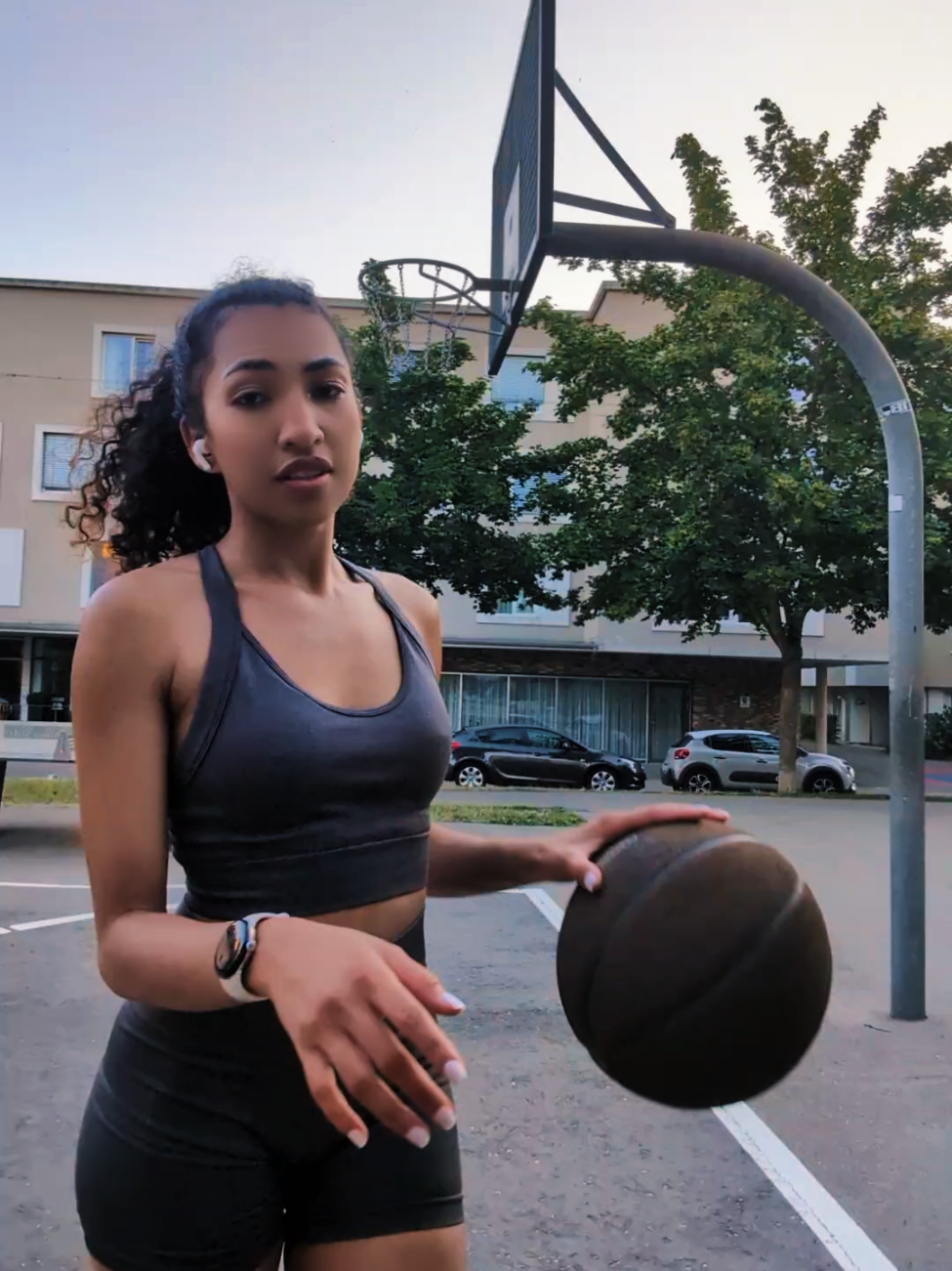 @StephanieIhari