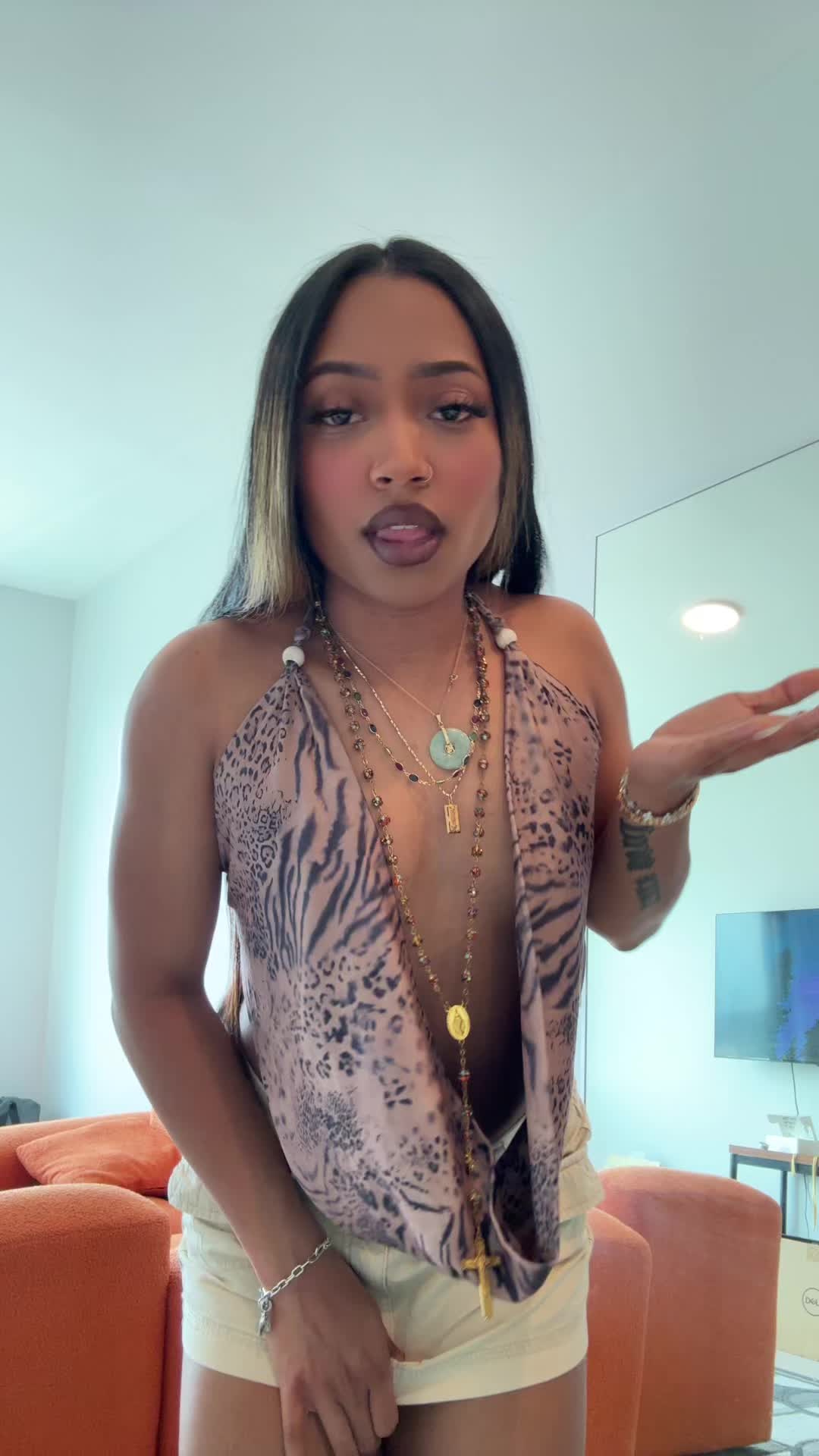 @Bri♛
