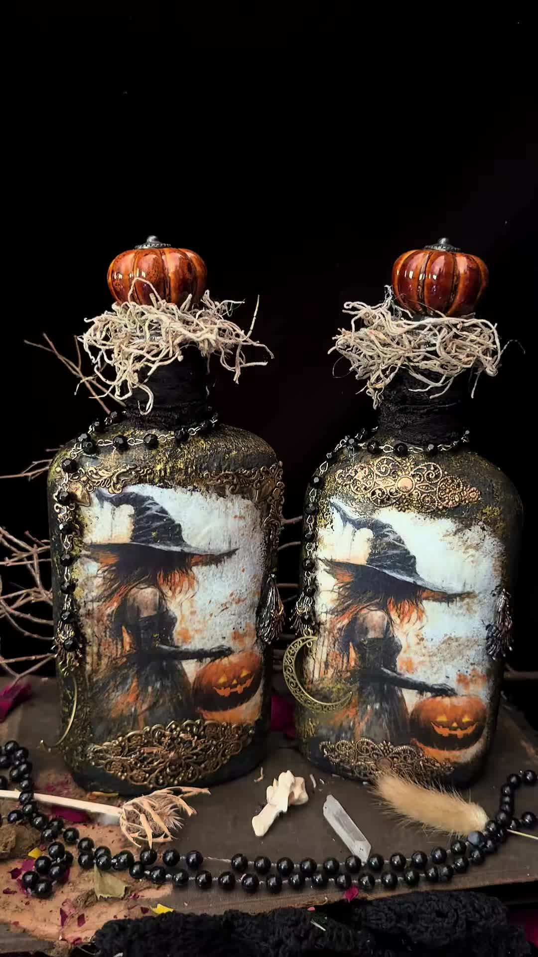 @🕯️Madame L’s Art Oddities🕯️