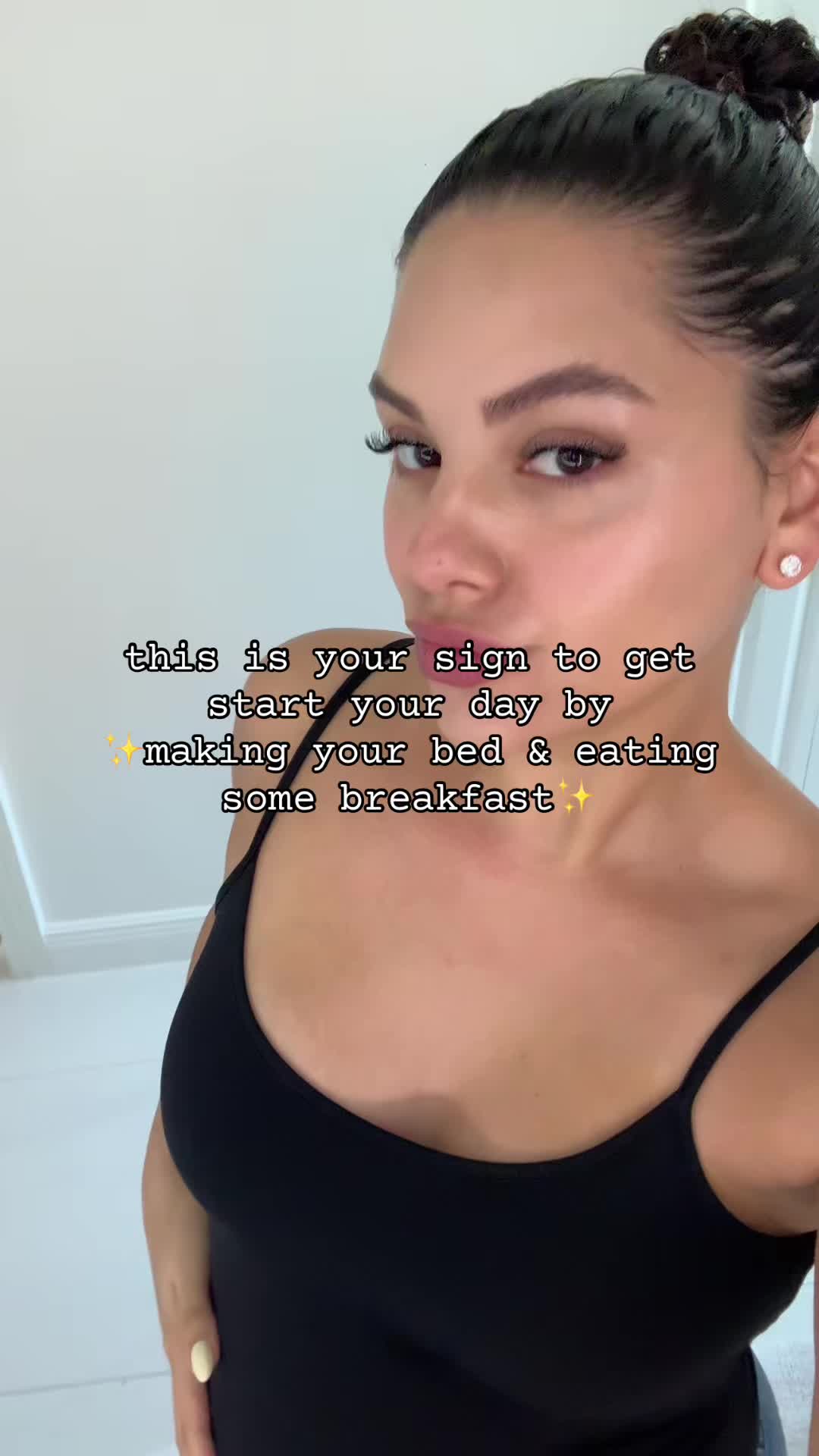 @itsclaudiaaguilar