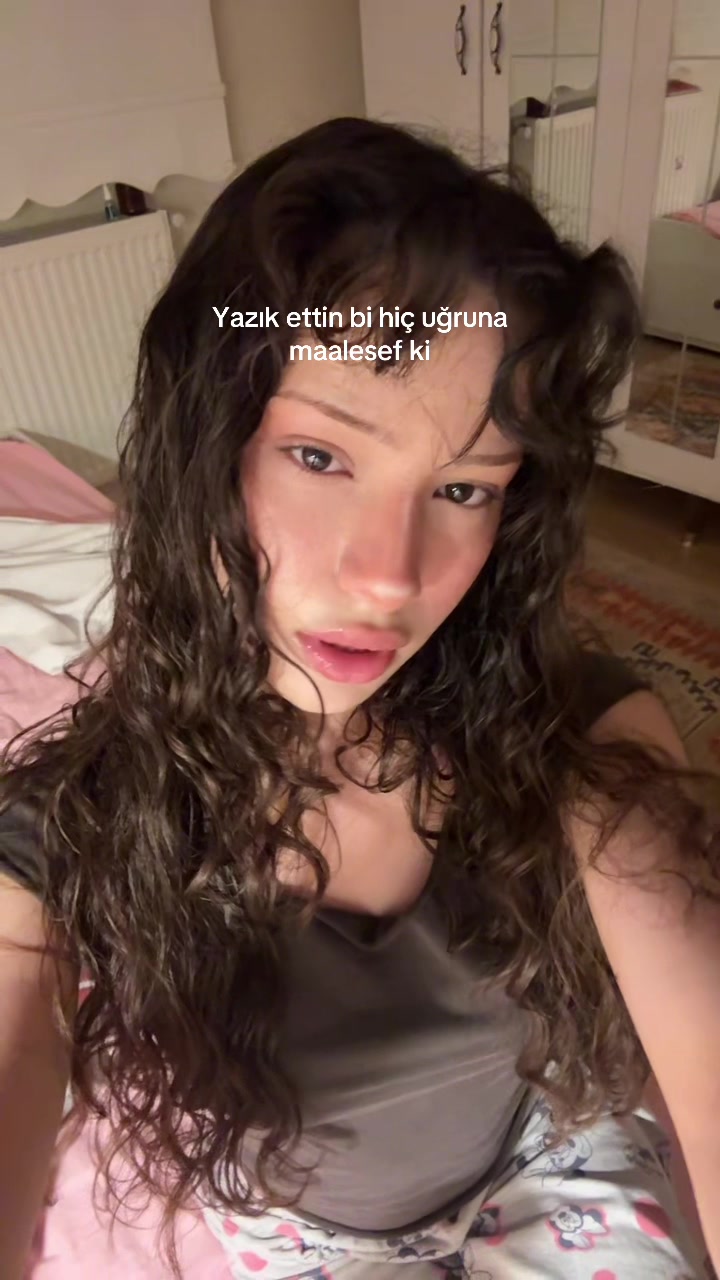 @zzeeiirraa