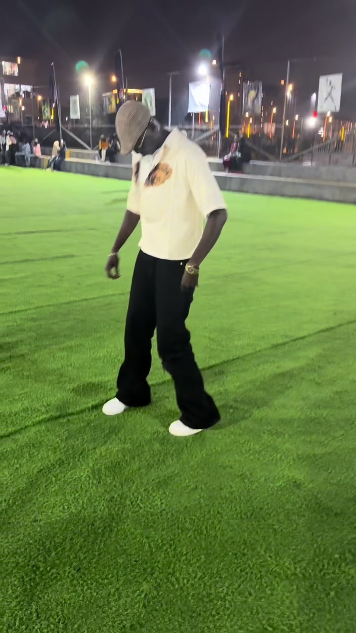 @DANI B🎧🦅🕷️