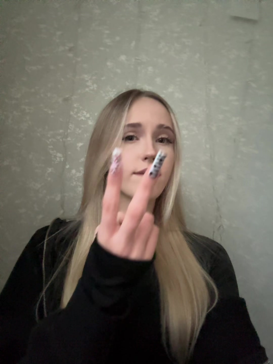 @stupidblondeeee