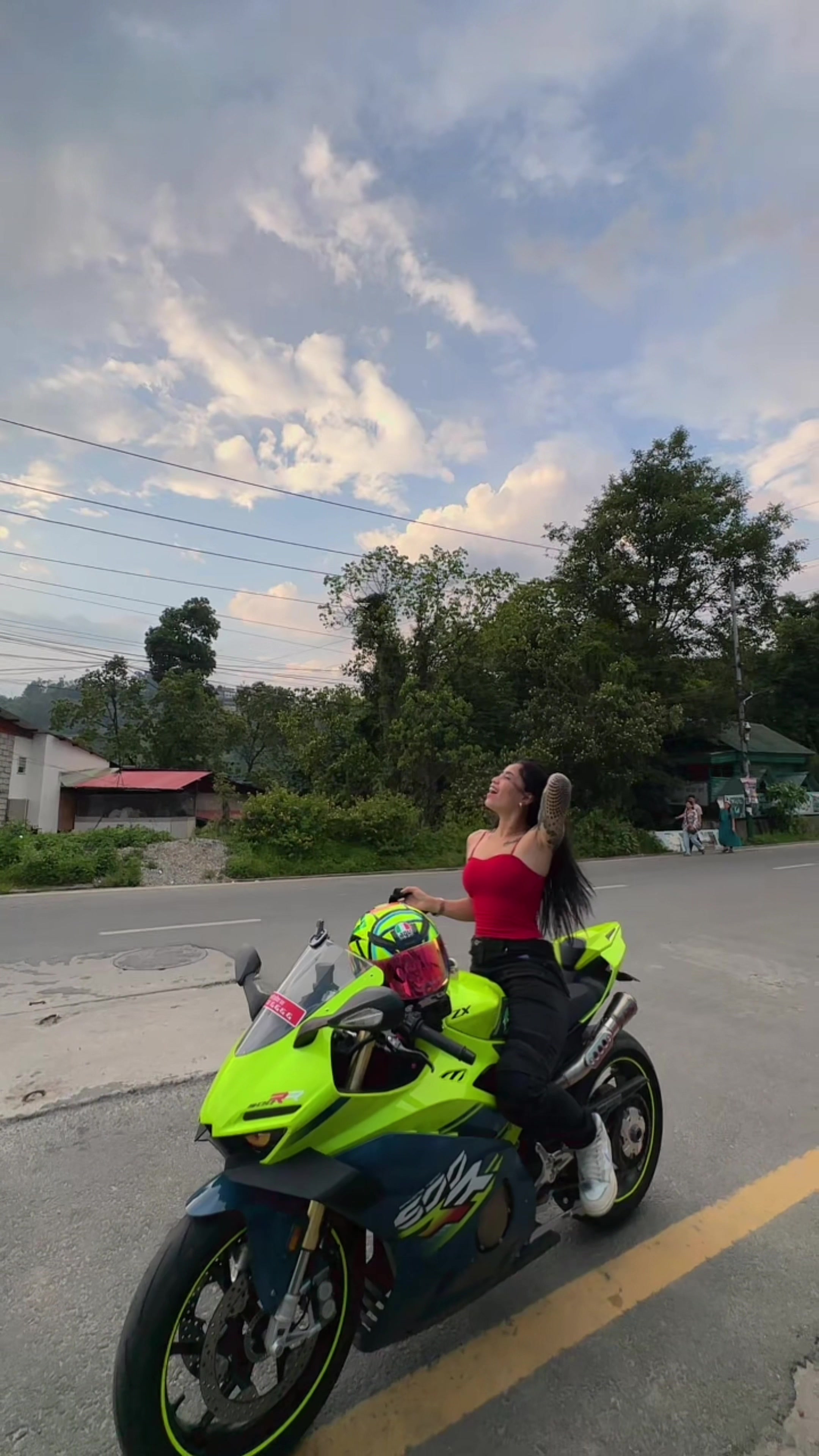 @Soni Rides