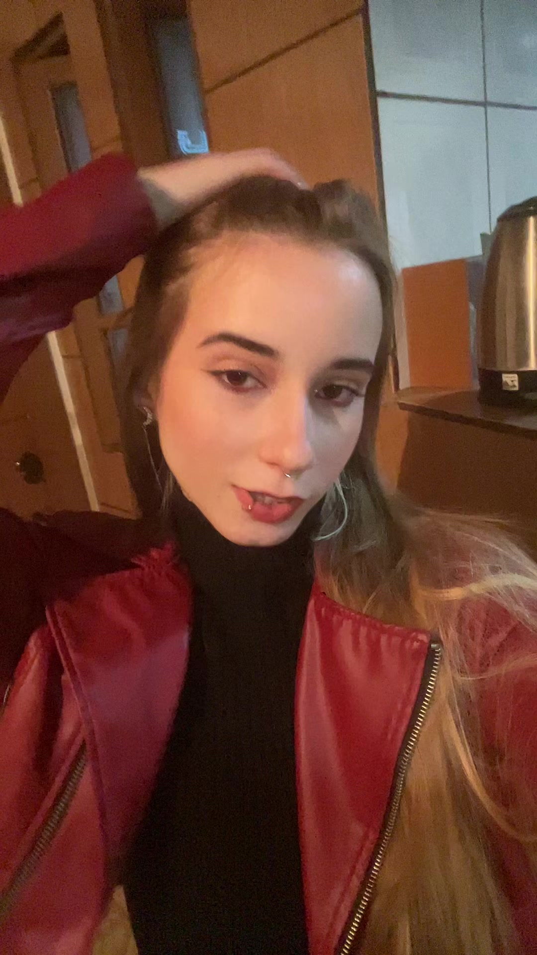 @💋