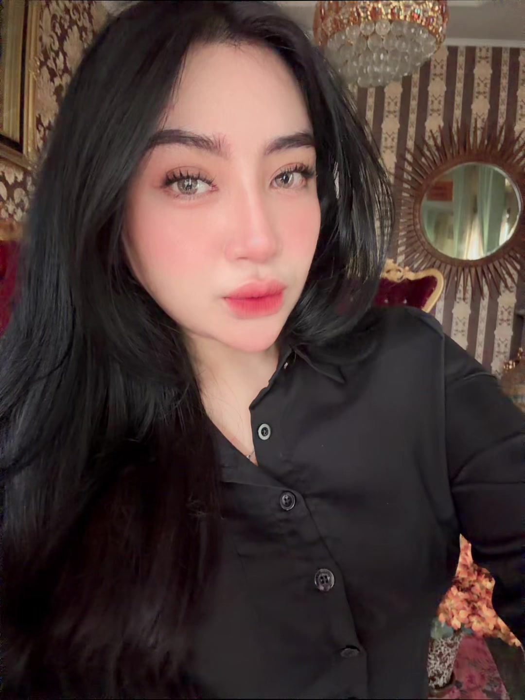 @Haayiiduniaaaaa