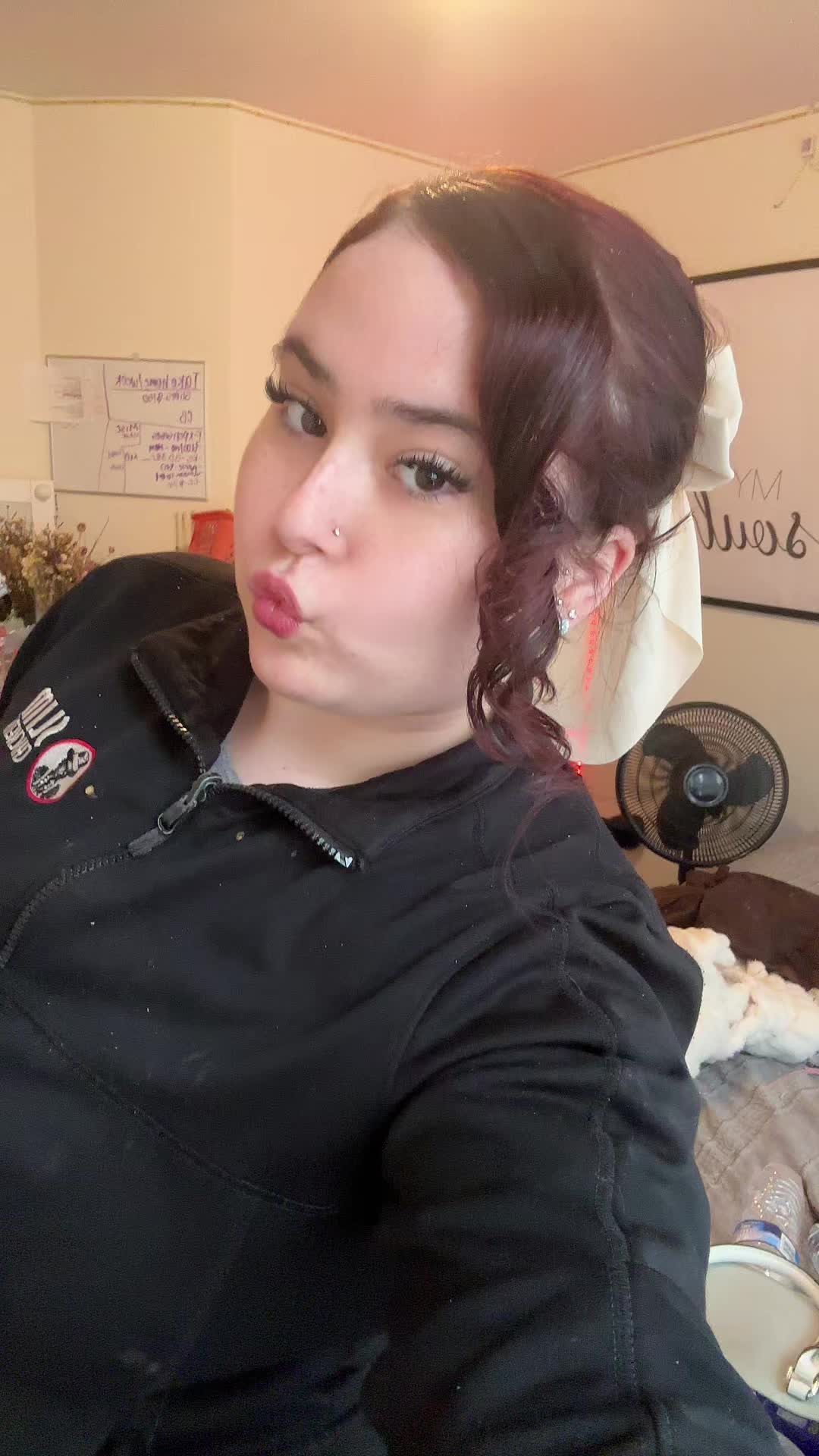 @maddie👩🏼🦲