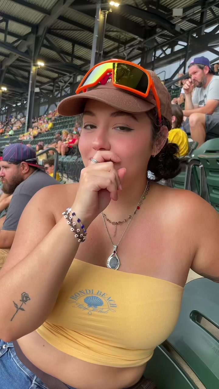 @BriCruz