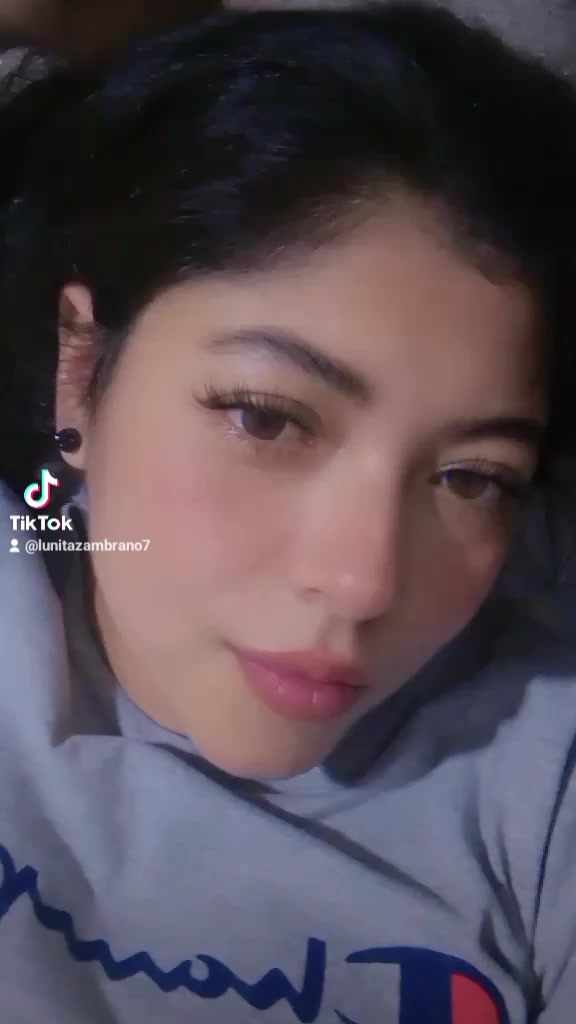@Luna Zambrano