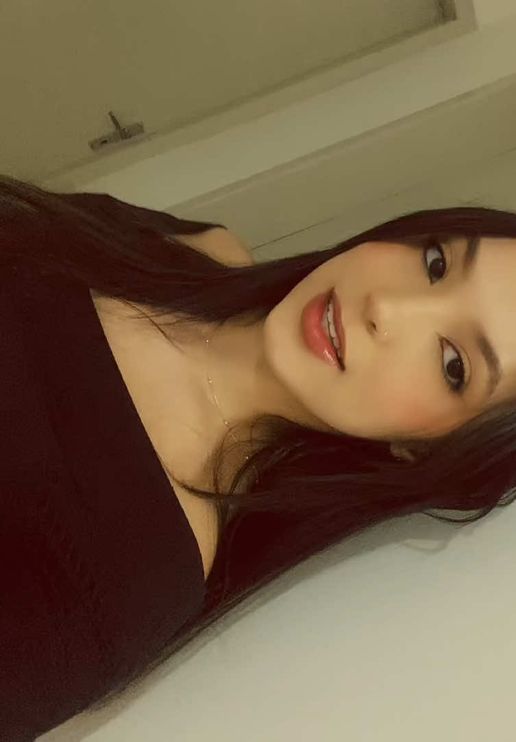 @Lara Seleprin