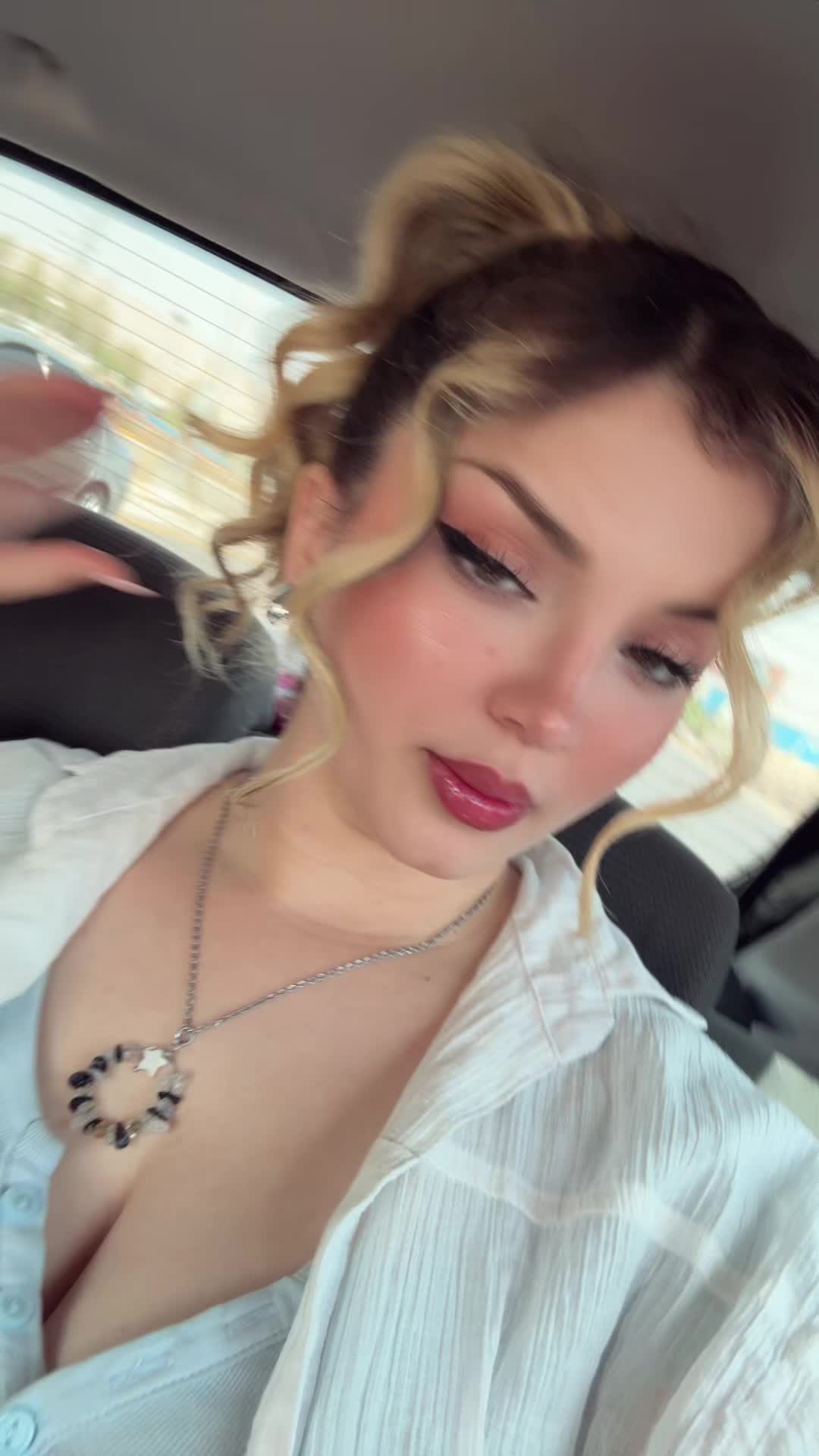 @Anahitaque