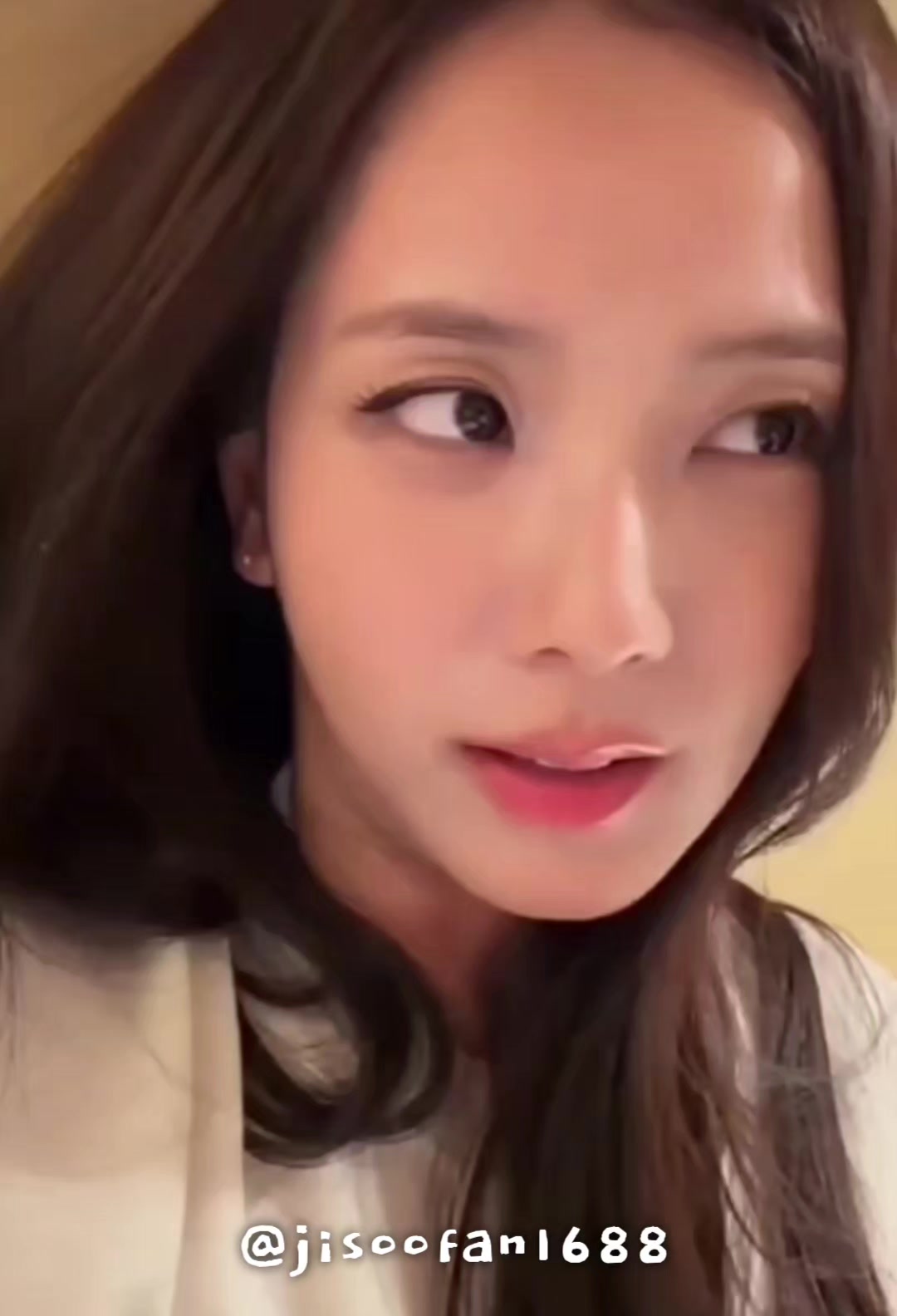 @Jisoofan